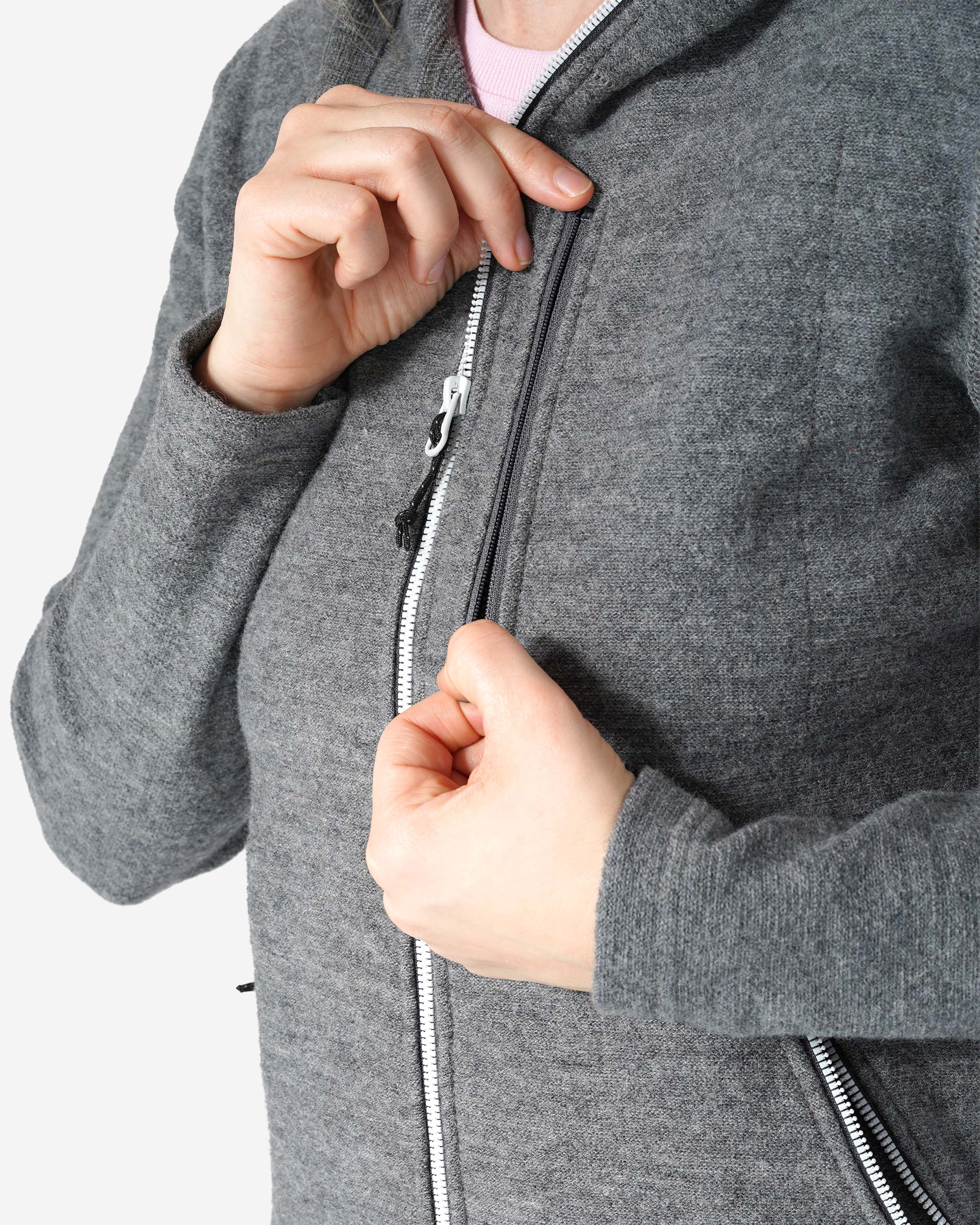 Walkjacke mit Kapuze