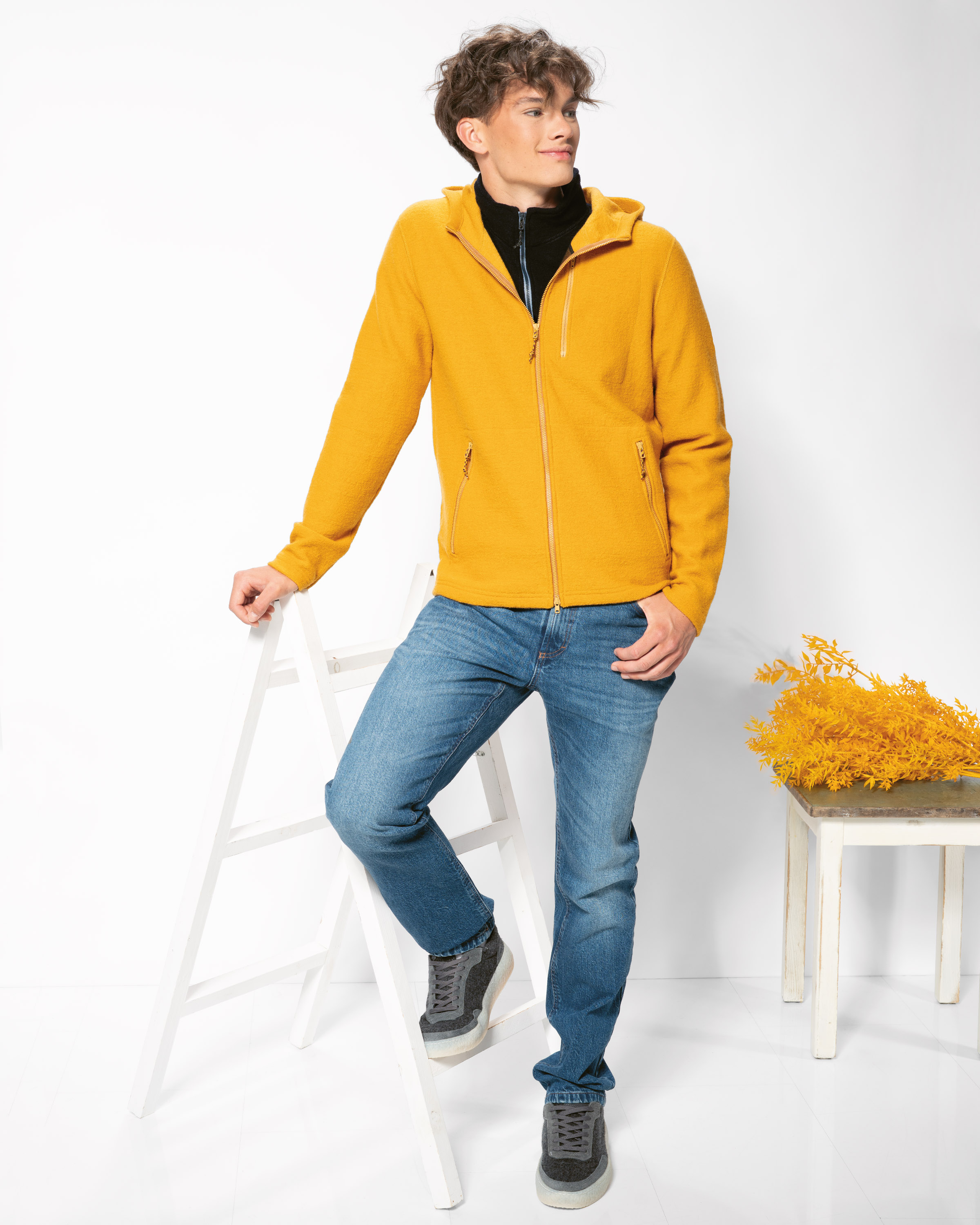 Walkjacke mit Kapuze