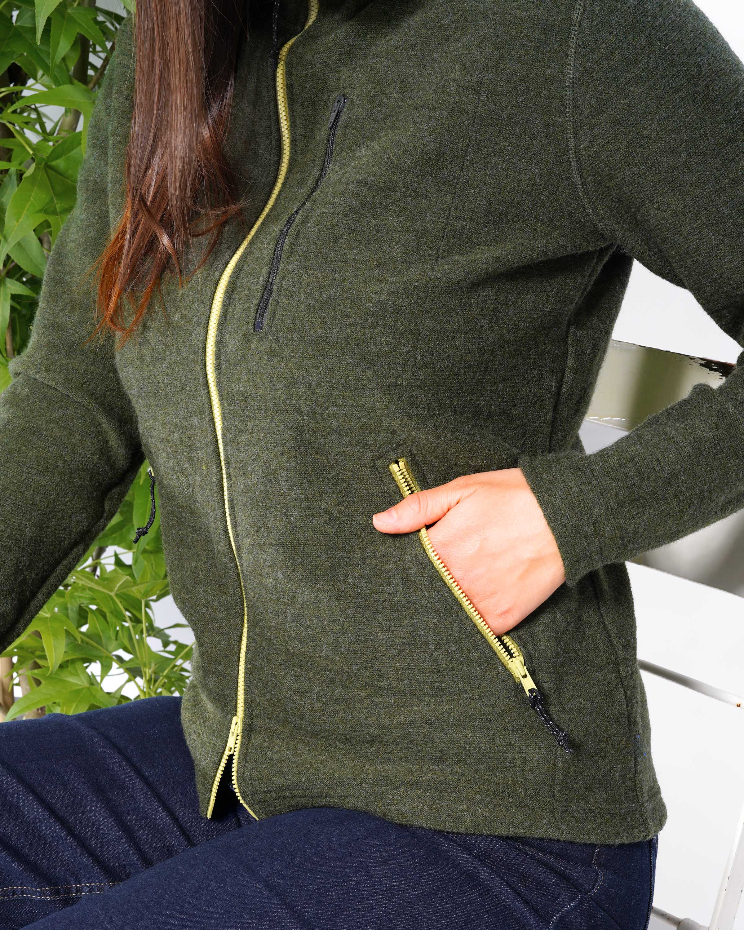 Walkjacke mit Kapuze